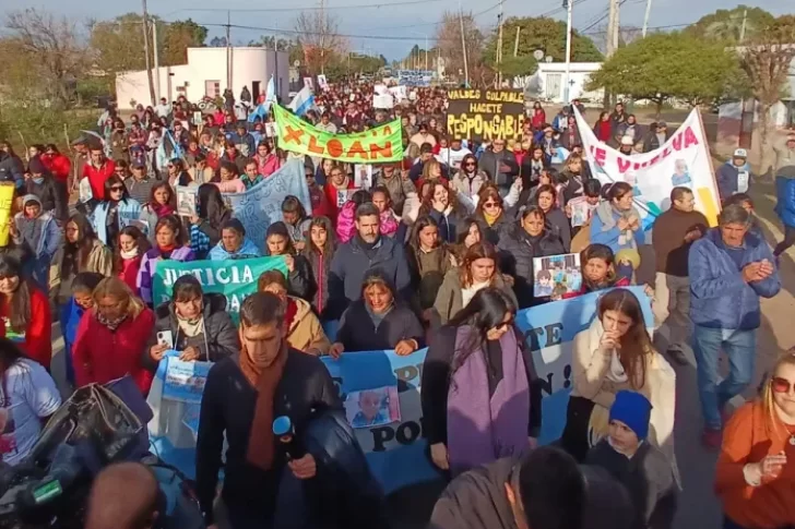 Multitudinaria marcha en Corrientes a un mes de la desaparición de Loan