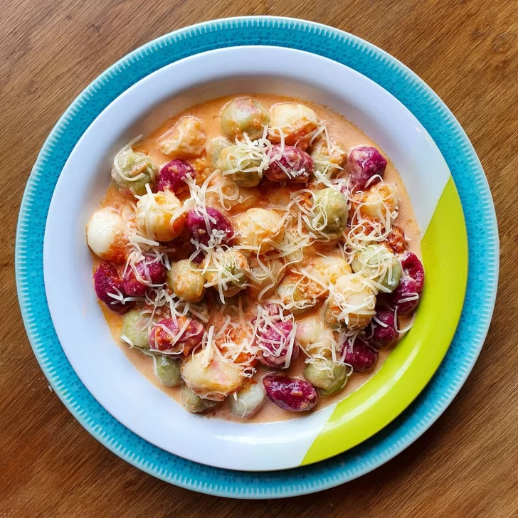 Receta de los ñoquis del 29:  Cómo hacer ñoquis tricolor con salsa a los 4 quesos