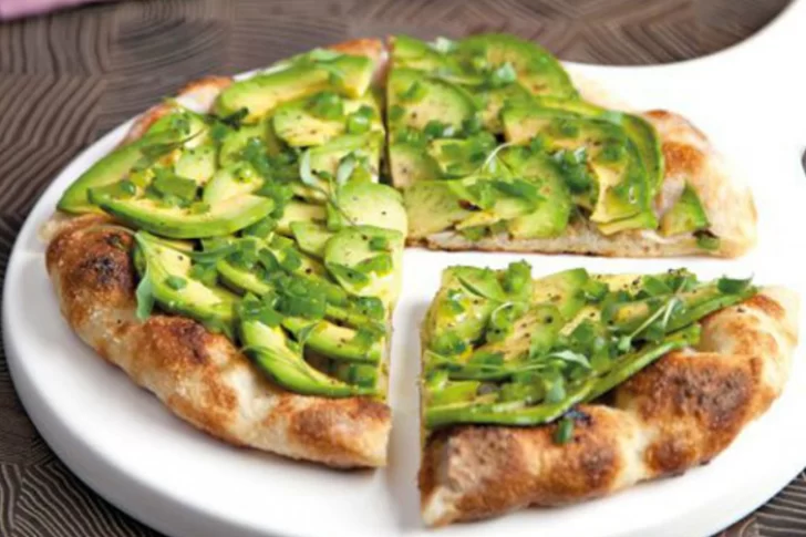 Receta de pizza de palta: la nueva tendencia gastronómica