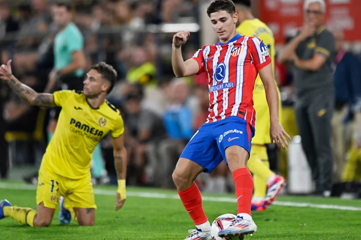 Dos pases, el debut de Alvarez en el Atlético