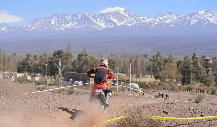 Godoy, gran protagonista del enduro en Calingasta