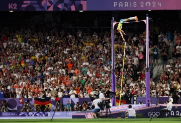 Armand Duplantis, amo y señor del salto con garrocha