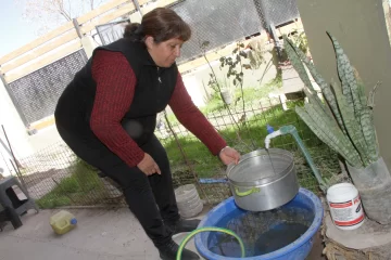 La odisea de toda una comunidad para sobrevivir sin agua potable