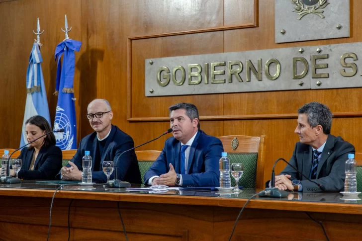 San Juan firmó un convenio con UNICEF para implementar un programa destinado a niños y adolescentes