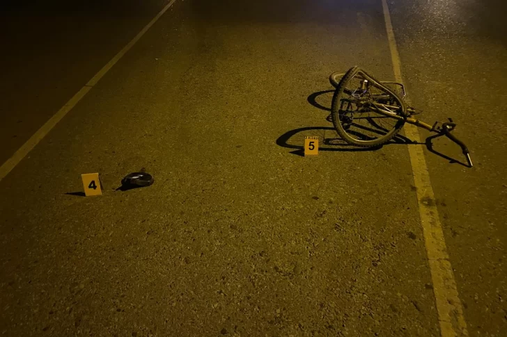 Un ciclista de 37 años sufrió graves lesiones al ser embestido por un auto