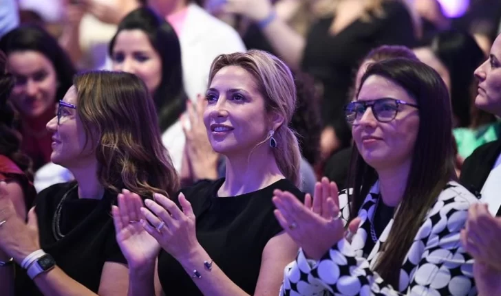 “Si no me ayudaste a mí, qué queda para el resto”: el chat de Fabiola Yañez con la exministra de Género