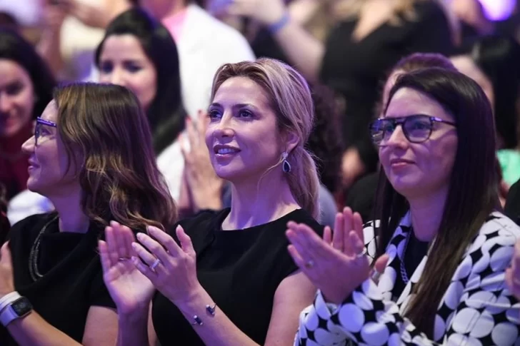 “Si no me ayudaste a mí, qué queda para el resto”: el chat de Fabiola Yañez con la exministra de Género