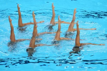 Un equipo de natación artística hizo el famoso paso de Michael Jackson y sorprendió a los jurados en París 2024