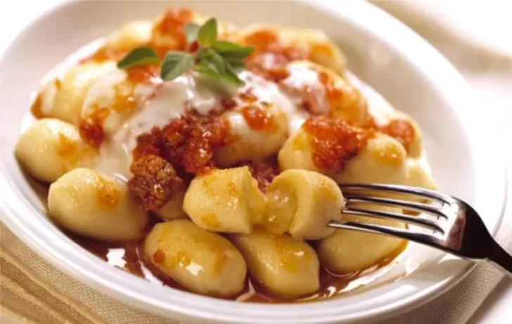 Ñoquis caseros rellenos de muzzarella: la receta perfecta para el 29