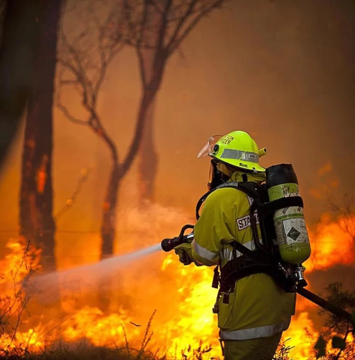 Incendios sin control en Córdoba: hay cuatro focos activos y se declaró a Punilla como zona de desastre