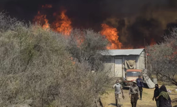 Combate cuerpo a cuerpo contra el fuego