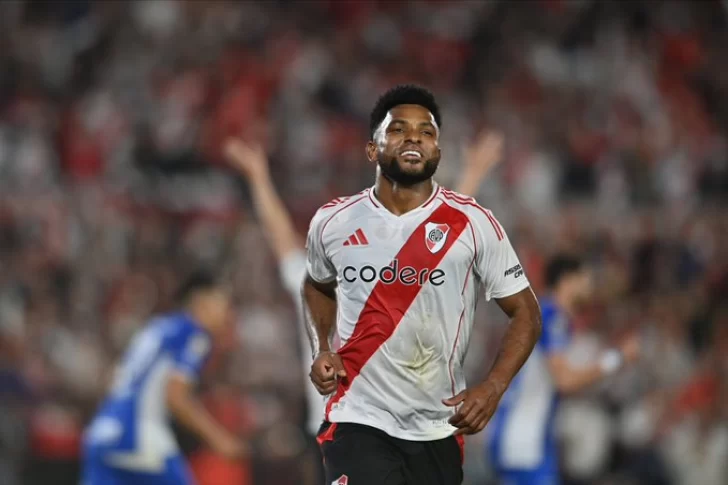 River empezó perdiendo ante Atlético Tucumán, pero reaccionó y ganó 4-1