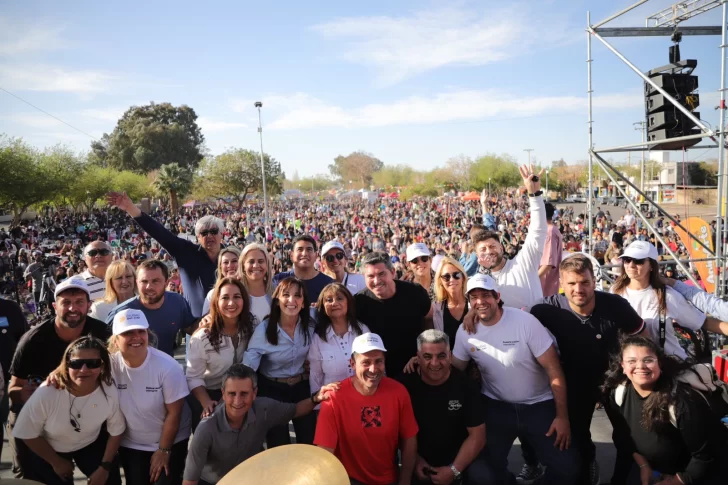 Una multitud festejó el Día del niño en la Plaza Di Stéfano