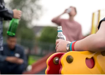 Efectos peligros que provoca el alcohol en los adolescentes