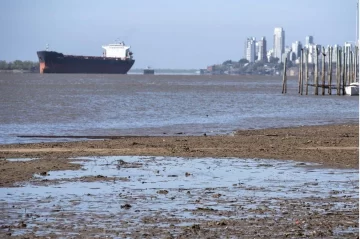 Se registra una caída récord en el nivel del río Paraná