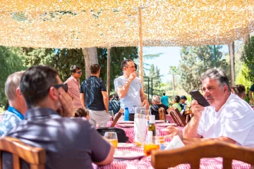 Sanatorio San Juan y Club Amancay celebraron encuentro de salud y deporte