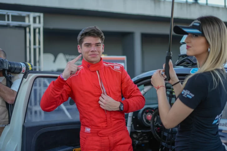 El sanjuanino Joaquín Naranjo brilló en el Gálvez: logró su segunda victoria en Copa Abarth