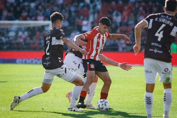 El sanjuanino que entrenó una semana con el plantel de Primera y ya debutó: “Vi la camiseta con mi apellido y no podía creerlo”