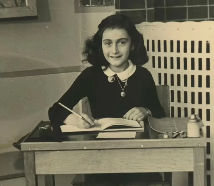 A 80 años de la llegada de Ana Frank a Auschwitz: los últimos días de la niña que le dejó un mensaje a la humanidad