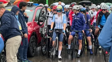 La sanjuanina Delfina Dibella venció a la lluvia y pudo completar el Mundial de ciclismo