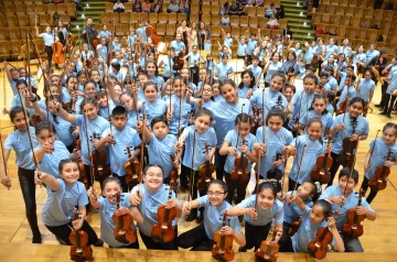 Guitarras del Mundo reconocerá el aporte de la Orquesta Escuela