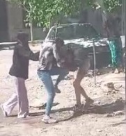 [VIDEO] Chicas se agarraron de los pelos y a las trompadas en plena calle