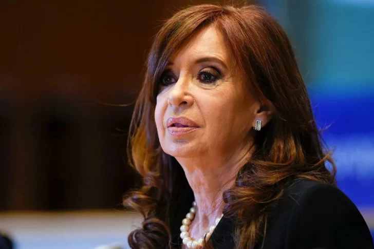 Cristina Kirchner denunció una “proscripción” tras la causa Vialidad: “No me van a callar”