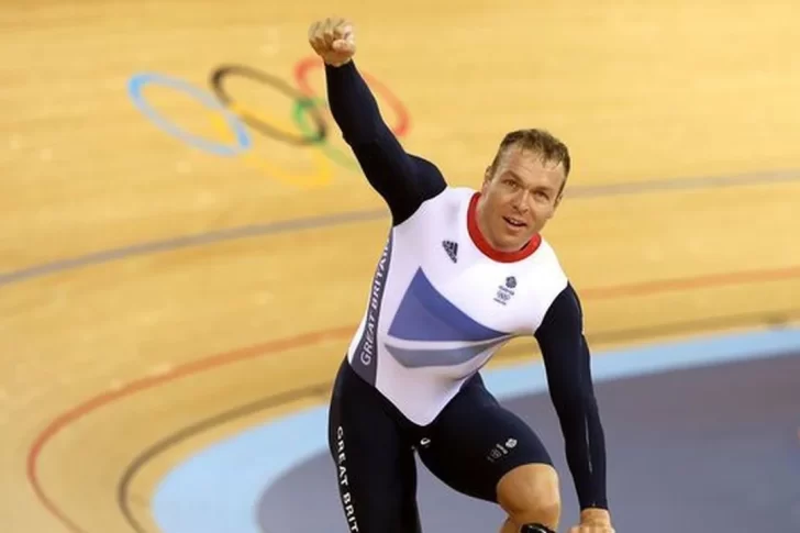 El multimedallista olímpico Chris Hoy reveló que padece cáncer terminal