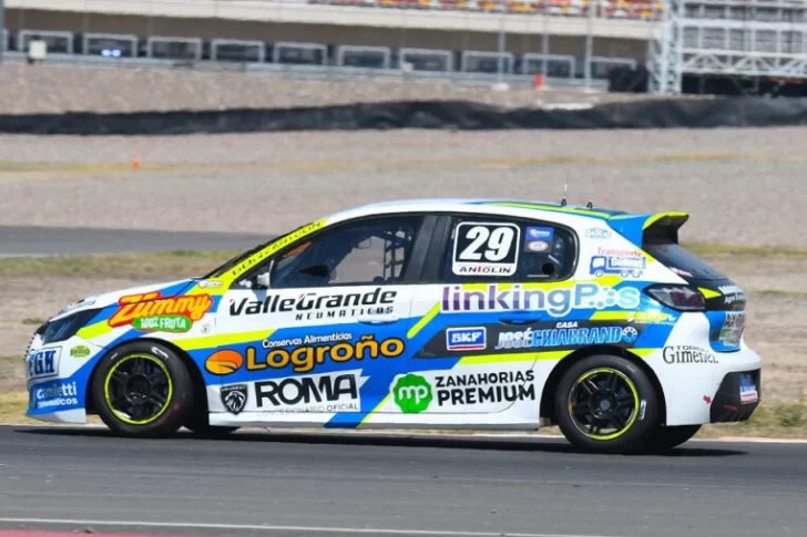 Turismo Nacional en el autódromo San Juan-Villicum: Gonzalo Antolín marcó las diferencias