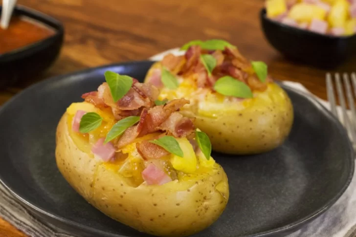 Cómo hacer Papas rellenas: Receta simple para hacerla en el microondas