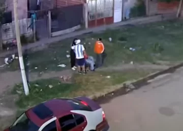 Brutal crimen: un hombre en silla de ruedas mató a otro tras una discusión y escapó