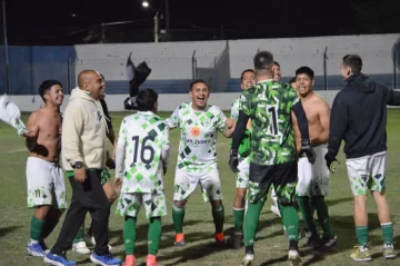 Árbol Verde volvió a Primera: en un mini partido de 9 minutos y cancha neutral, logró el ascenso