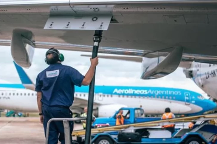 Por decreto, declaran a Aerolíneas Argentinas “sujeta a privatización”