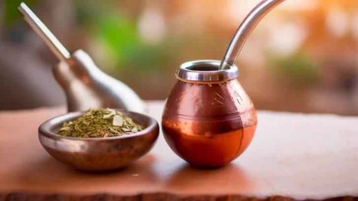 Cómo curar un mate: Pasos esenciales para disfrutar de un buen amargo