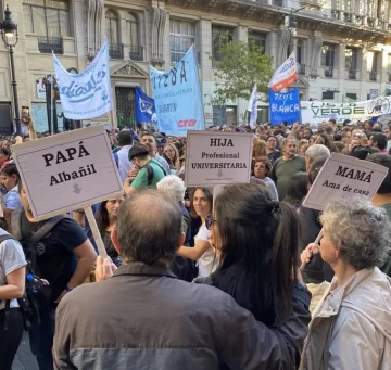 manifestantes-marcha-universitaria