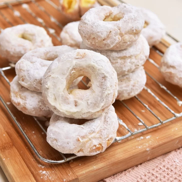 Cómo hacer rosquitas caseras dulces y esponjosas: la receta ideal para la merienda y el mate