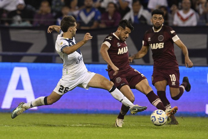 Vélez empató de local ante Lanús y se encendió la lucha por el torneo