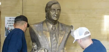 Retiraron el busto del expresidente Néstor Kirchner de una oficina de la ANSES