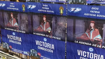 Aparecieron afiches de “Victoria Conducción” alrededor del Congreso, y Villarruel los atribuyó a “la vieja política”