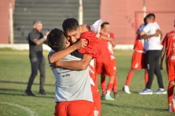 Sarmiento de Zonda tuvo revancha y logró el segundo ascenso a la Primera División