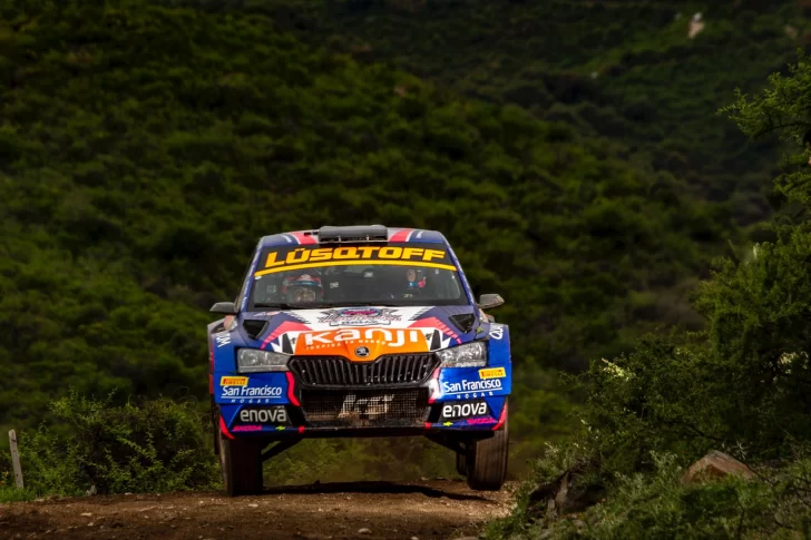 El piloto sanjuanino Gastón Pastén es líder en el Rally de Mina Clavero