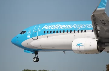 El Gobierno ratificó que va a “terminar con Aerolíneas Argentinas” si no aceptan su privatización