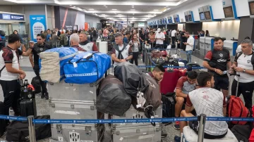 El Gobierno le dio un ultimátum a los gremios por Aerolíneas: si no presentan una propuesta la empresa cerrará