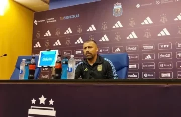 Por qué Walter Samuel reemplazó a Lionel Scaloni en la conferencia de prensa