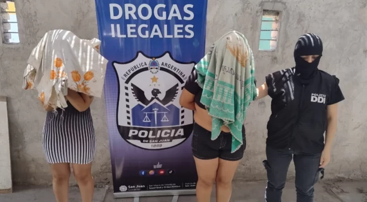 Desabarataron un “kiosquito” de drogas: las hermanas que vendían y un comprador quedaron detenidos