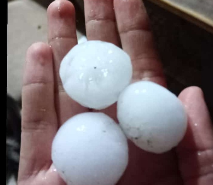 Sorpresiva granizada en varias zonas de Valle Fértil