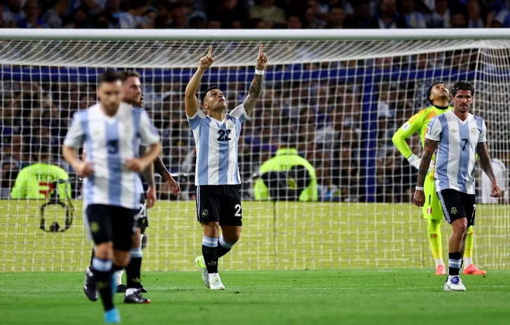 [VIDEO] El golazo de Lautaro Martínez que sirvió para anotar un nuevo récord con la Selección