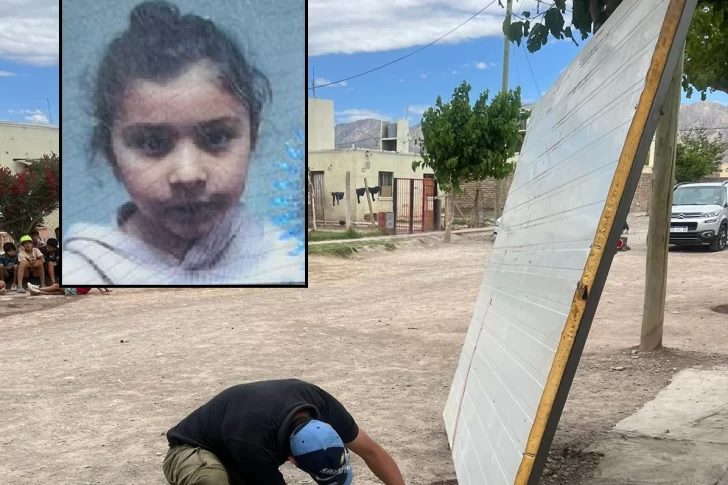 Tragedia en La Bebida: el portón era nuevo y lo estaba abriendo el padre cuando se cayó sobre la nena