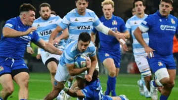 Los Pumas hicieron un gran segundo tiempo y aplastaron a Italia en el comienzo de su gira