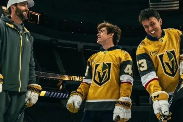 Antes de clasificar, Colapinto jugó hockey en Las Vegas